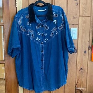 Vintage Roaman’s 100% cotton embroidered denim button up top - 3X